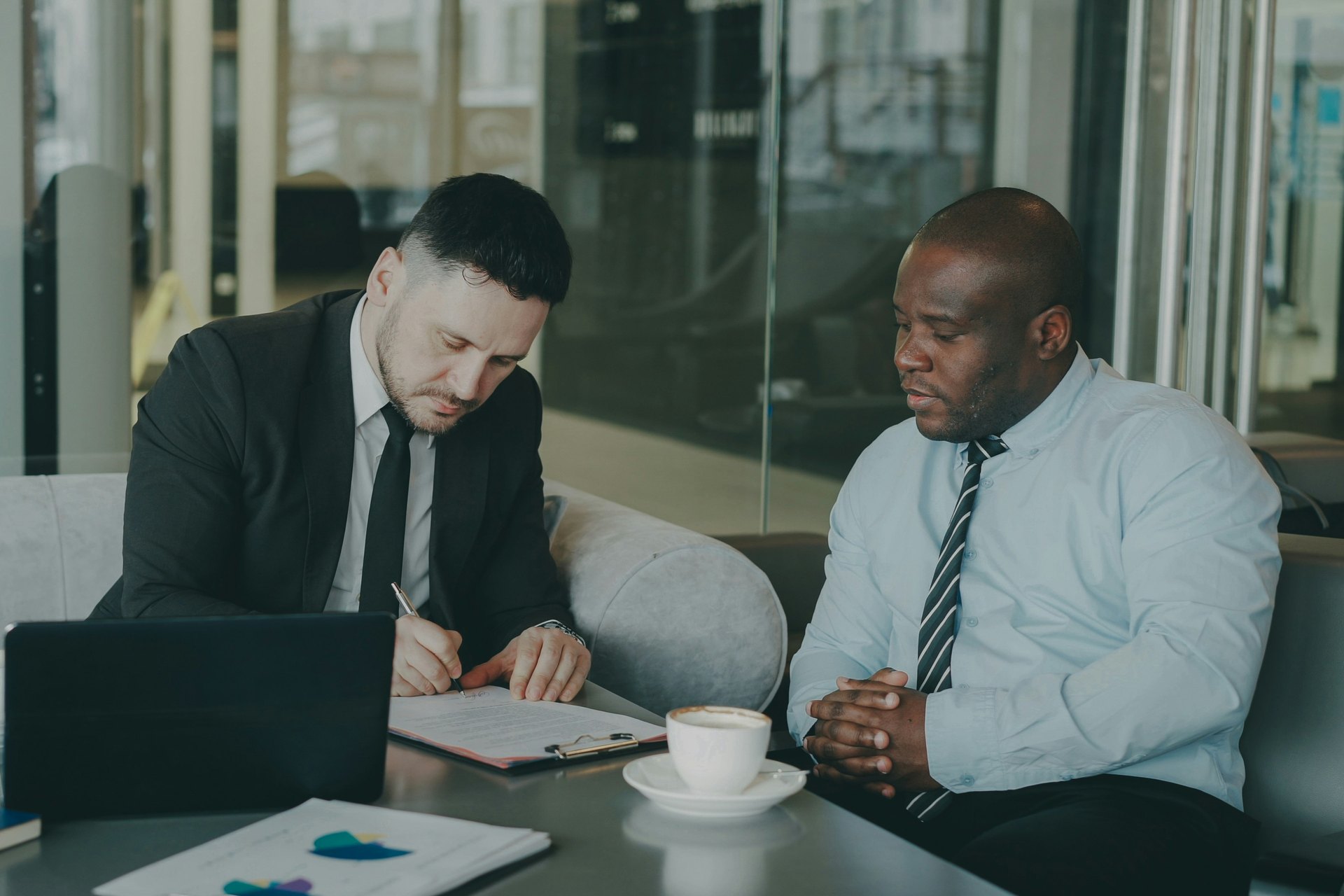 FSO Contract Terms: 9 Clauses to Negotiate Before You Sign With a Franchise Sales Organization